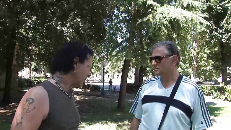 Porno kino: Dvě baculaté německé dámy a dva naložené pruty v hardcore...