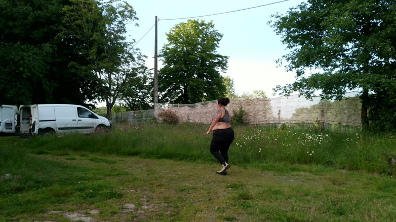 BBWorking: Strong Wife Workday 2 - Carry, Dumbbell Carry, Handjob and Stretching Blowjob