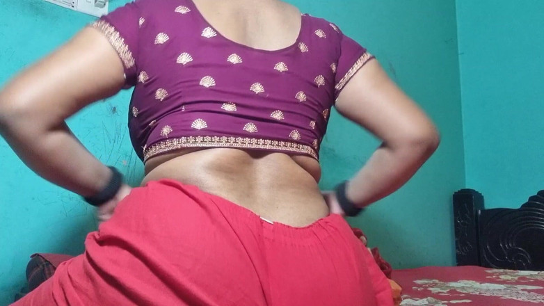 NilaRani693: Amore solista e espressione di sé - speciale fascino naturale