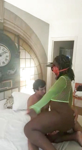 Europa Amador: Frumoasă africană de la facultate