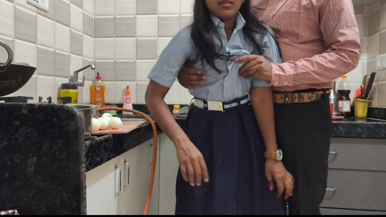 Mumbai Ashu: Indian Girl Fucked Her Teacher at Home First Time