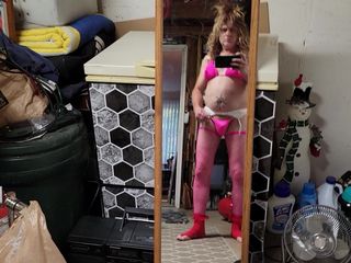 Sissy cock whore: Sissy Showing off