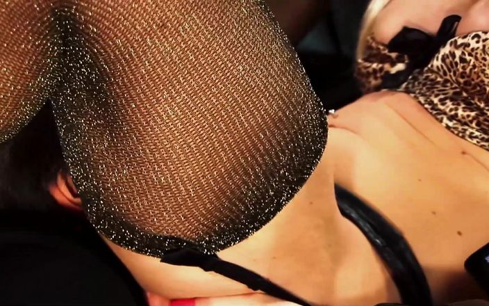 FapFlare: Jasmine black e Cindy Behr seducono la produttore in un...