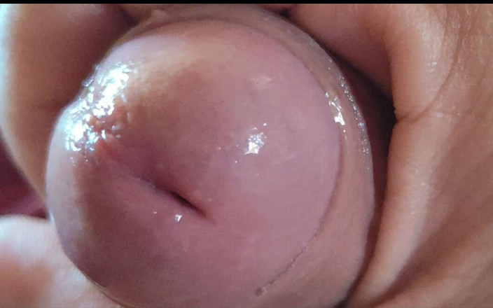 Straight Daddy Club: Bellissimo Gallo Rosa Che Trasuda Il Dolce Nettare.