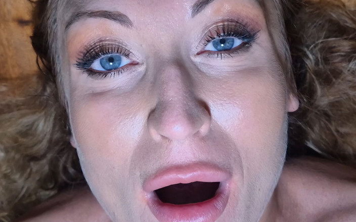 Wanilianna: Le squirter perfette in calze