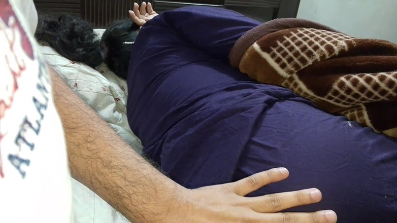 QueenbeautyQB: Ồ, tôi không có phòng trong khách sạn, chuyện gì...