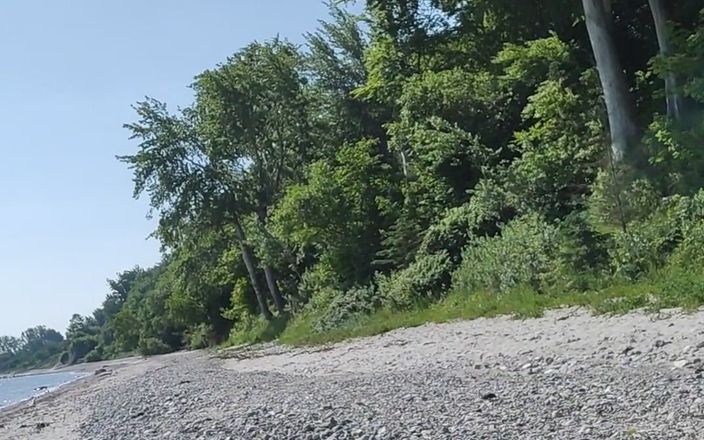 Max Mueller: Shy Beach Boy - Filmed - Passers by Are Watching and Filming...