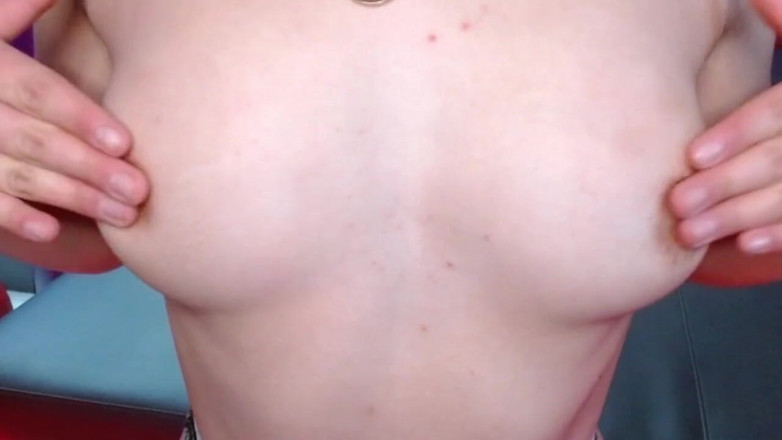 White Nezuko: 내 자지를 빨아주는 내 마누라
