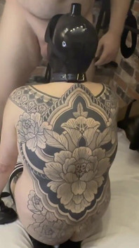 Submissão de Gigi: Gag, Gape, Fisting e gozada interna