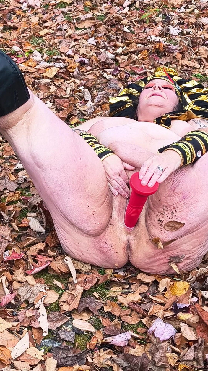 HerculesnVENUS: 外の指で葉を叩く 彼女は臭い