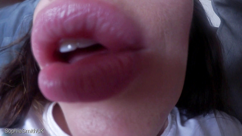 SophiaSmithUK: ASMR Objektiv nebel und küssen