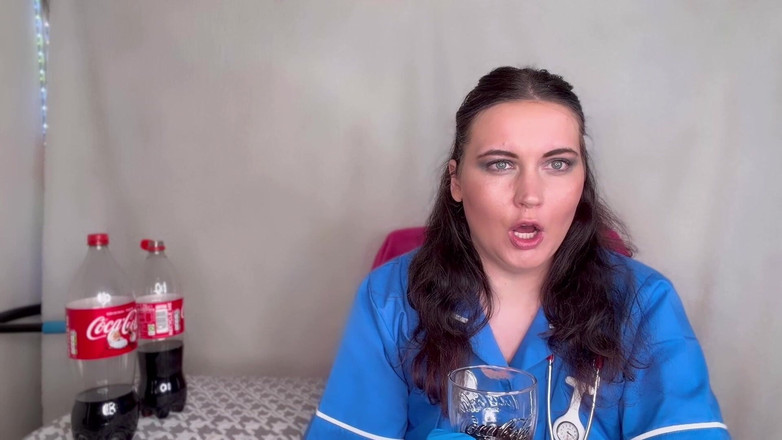 MissFFW: Jururawat Ffw dapat minuman fizzi dan membakar