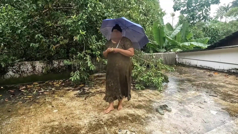Anne Ipe: Big Boobs and Ass Exposed on a Rainy Day, Beautiful...