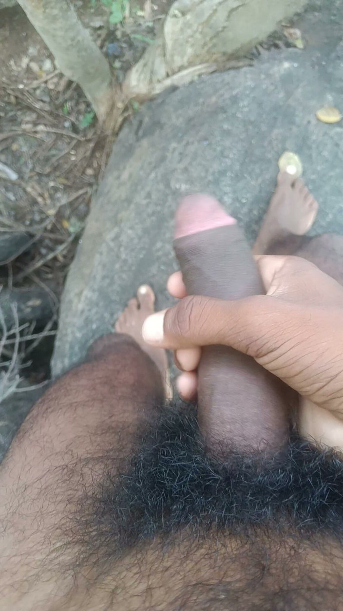 AURA THINGS: 火辣印度德西男孩自慰