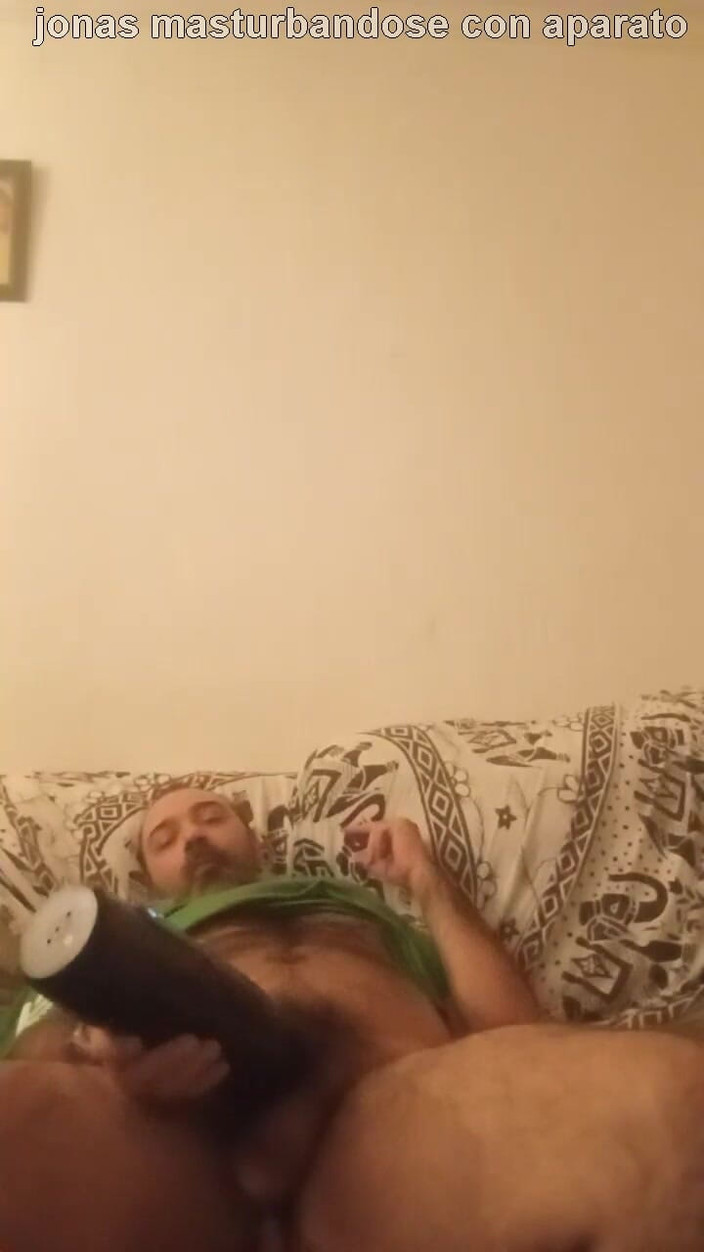 jonasxulo: Jonas rüşvetle mastürbasyon yapıyor