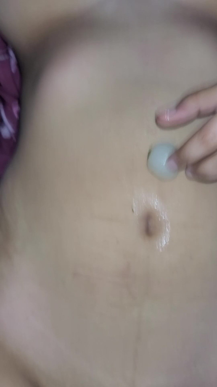 Riyathakur: Pron 视频大胸部阿姨被情人曝光