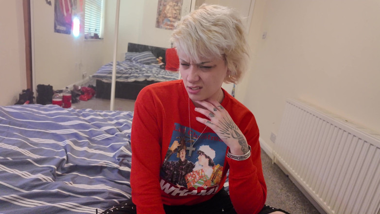 Glitterqueen1999: Caught Wanking by Stepmommy - Reluctant to Taboo Fun