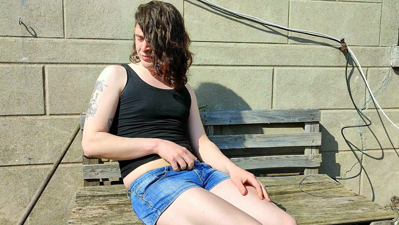 Sara B: Sara outdoor masturbation