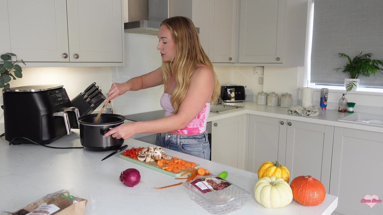 Brea Rose: Üvey anne ücretsiz video ile yemek pişirme