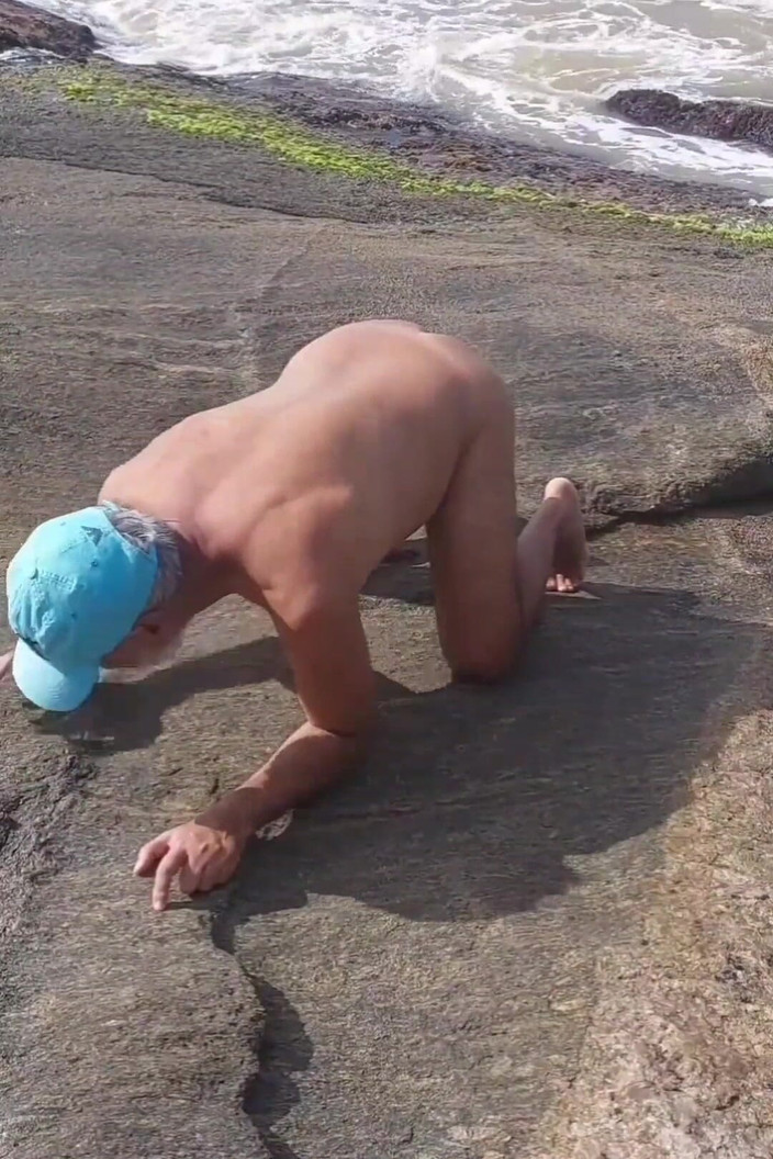 Ladysilvas: Ladysilva gay desnudo en la playa qué un culo caliente