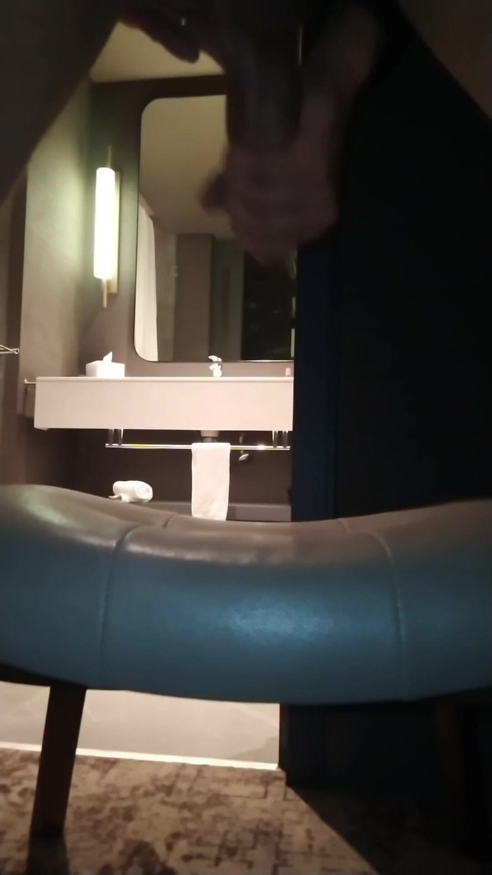 Naughty Cock: Sisi A &amp; B seorang lelaki yang sangat nakal dengan batang...