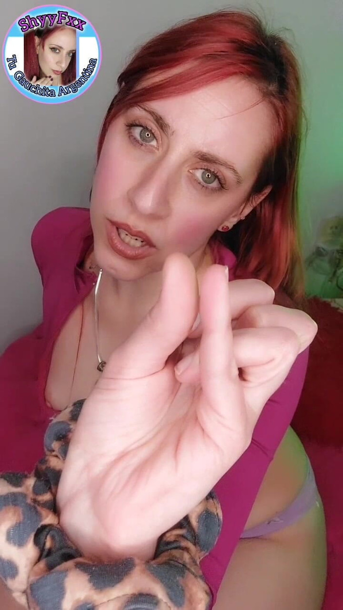 Tu Gauchita Argentina: 我向我的戴绿帽承认，我触碰我时想着他的高贵朋友！