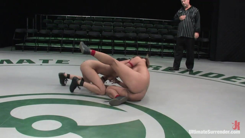 Ultimate surrender by Kink: Annie Cruz "Scorpion" (0-0) Vs Trina Michaels "Passion" (0-2)