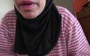 Souzan Halabi: Istri muslim yang doyan selingkuh ini nggak puas sama suami...