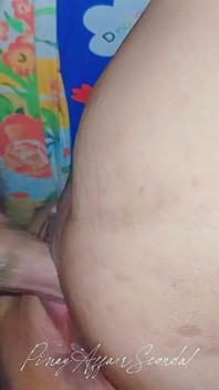 Filipina's Tight Pussy Stretched by Huge Cock, Cum Insid