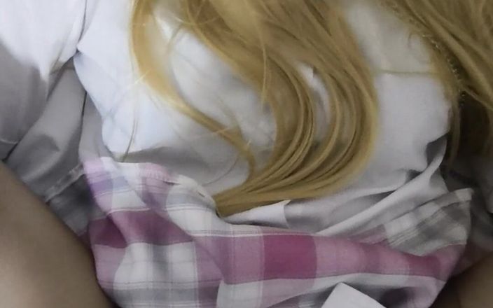 yueyue: Sissy Slut Cum on Face