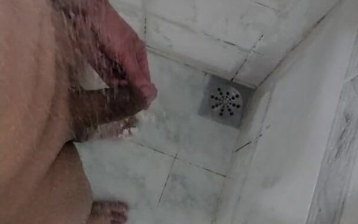 Lk dick: Cleaning My Dick in the Shower