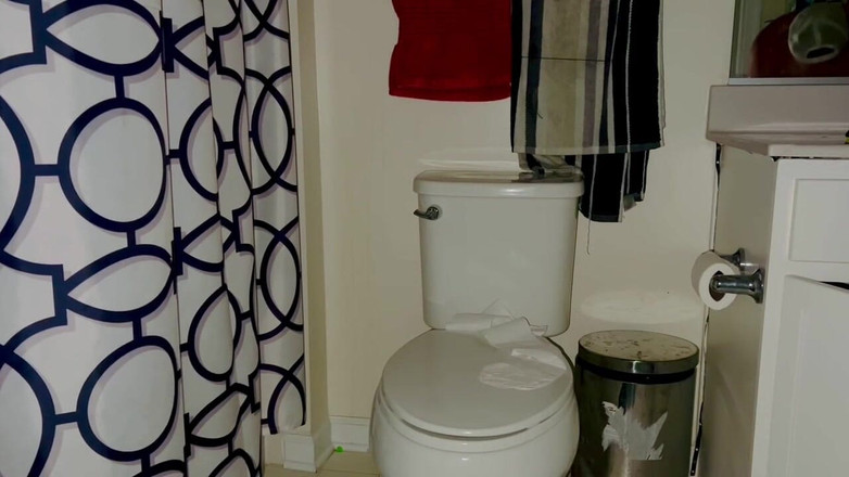 Young uncut Russian: Frecându-l pe Unul.