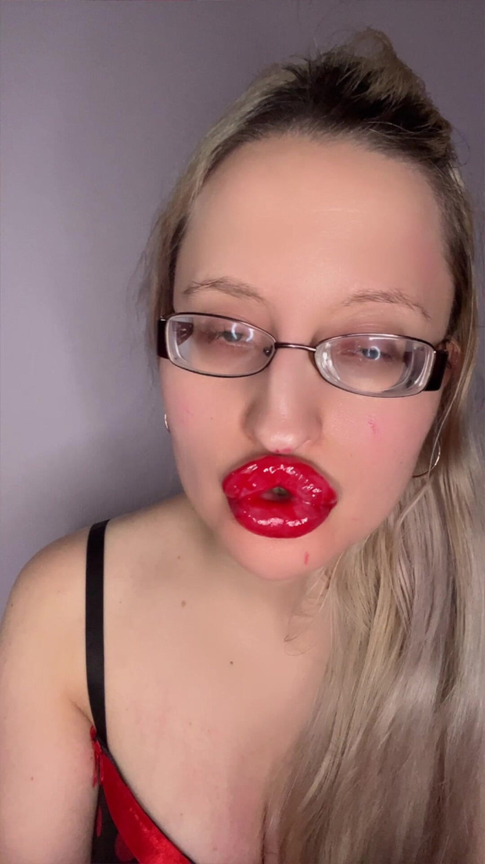 FinDom Goaldigger: 私の大きな唇のエッジ