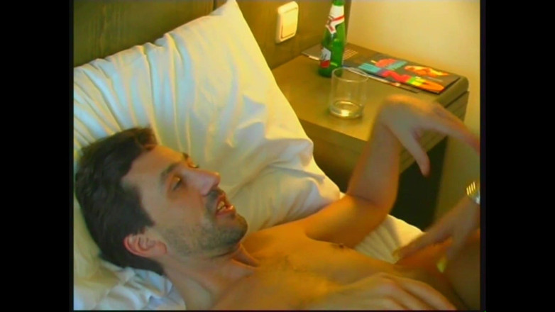 Purzel Official: यह कॉफी शॉप में शुरू होता है और उसके गधे में समाप्त होता है