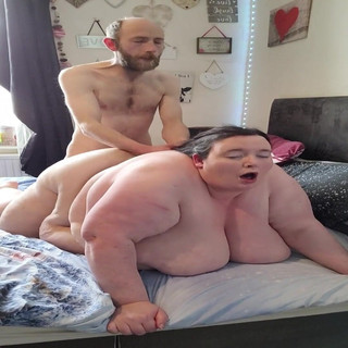 SSBBWLadyBrads: Vom Jäger selbst von hinten gefickt zu werden