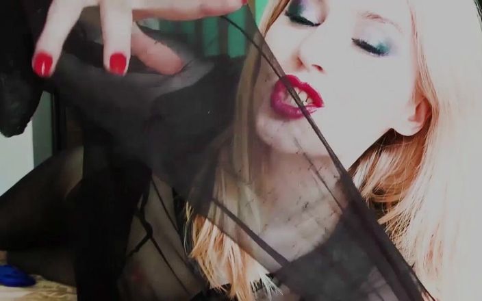 Goddess Celine: Dominacja rajstop