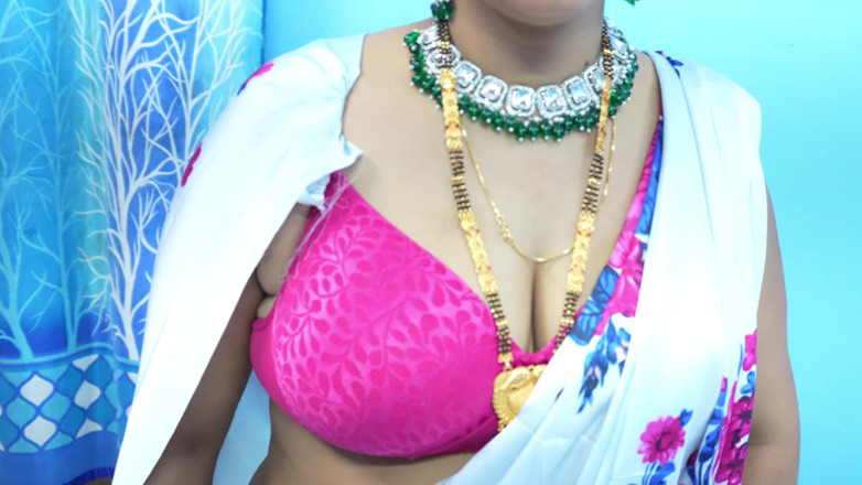 Nelam bhabhi: Desi Bhabhi Massage and Anal Sex Sexy Audio