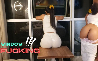 Sheilabratz: Penetrando a mi hermanastra en la ventana