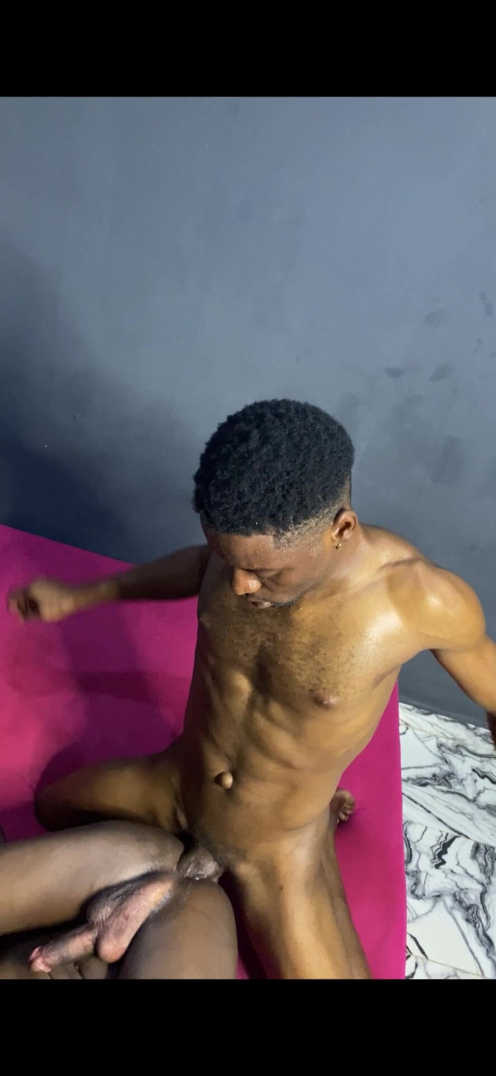 assdriller50: ट्विंक बॉय ने मेरी चुदाई का मजा लिया भाग 1