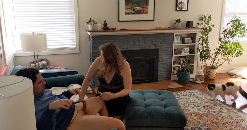 Jess and James TOYST: Секс стрічка No16 - розрив у новому дивані - 5-7-2022