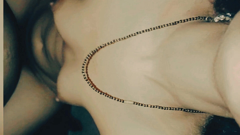 Hot Sis: Latika dientot habis-habisan sama kontol besarku