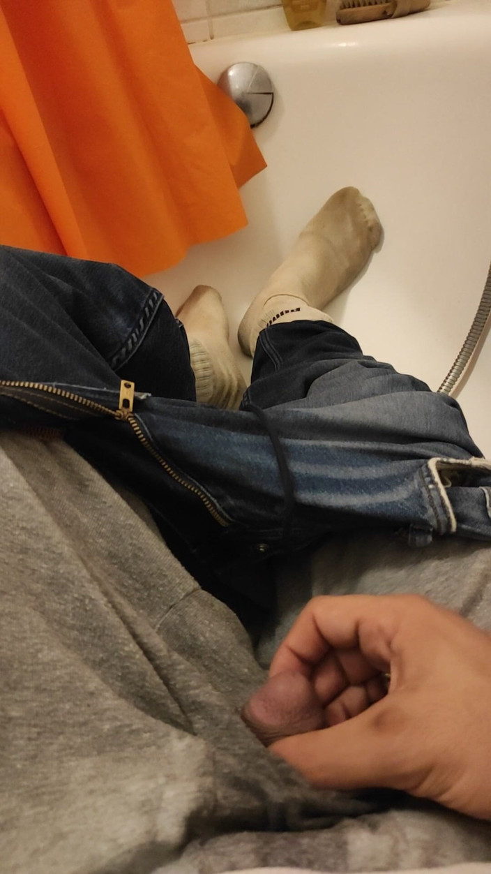 SmokedAlloy2: Špinavé prasečí kladivo na to, čůrání a ponožky na záchod