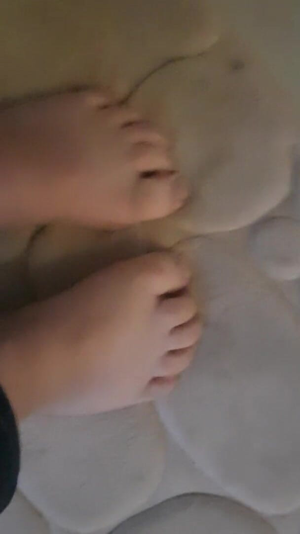 Faith's Feet Fetish: Faith's feet fetish - taking my socks off after a long...