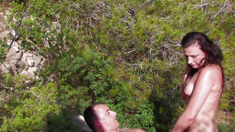 Amaspain: Nudist beach sex with beautiful girl