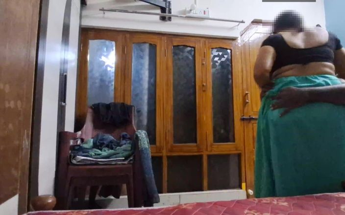 Sexy Sindu: Indian Wife in Saree Removing Sex