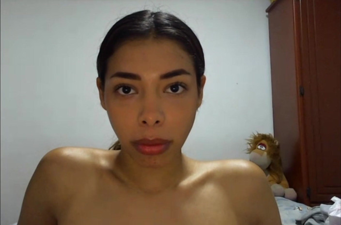 Colombianas amateur: Latina dengan tetek besar Adalah Uan dan berada di dalam...
