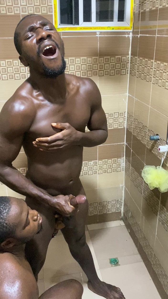 yomiangels1aa: Badkamer wakker worden