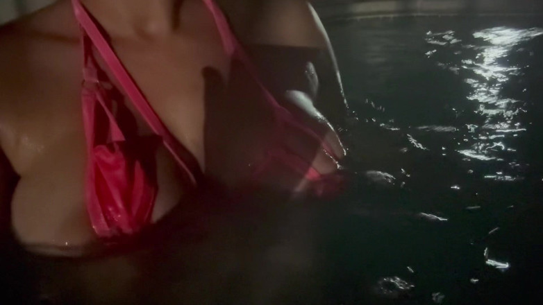 Artemisia Love: Artemisia love seksi bikni pahne aapke lie apne rasdaar bare...