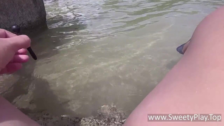 SweetyPlay: Venkovní vkládání peehole a čůrání