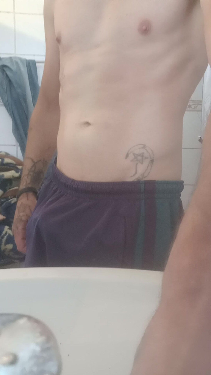 Amateur porn tugga: Cara amador mostra